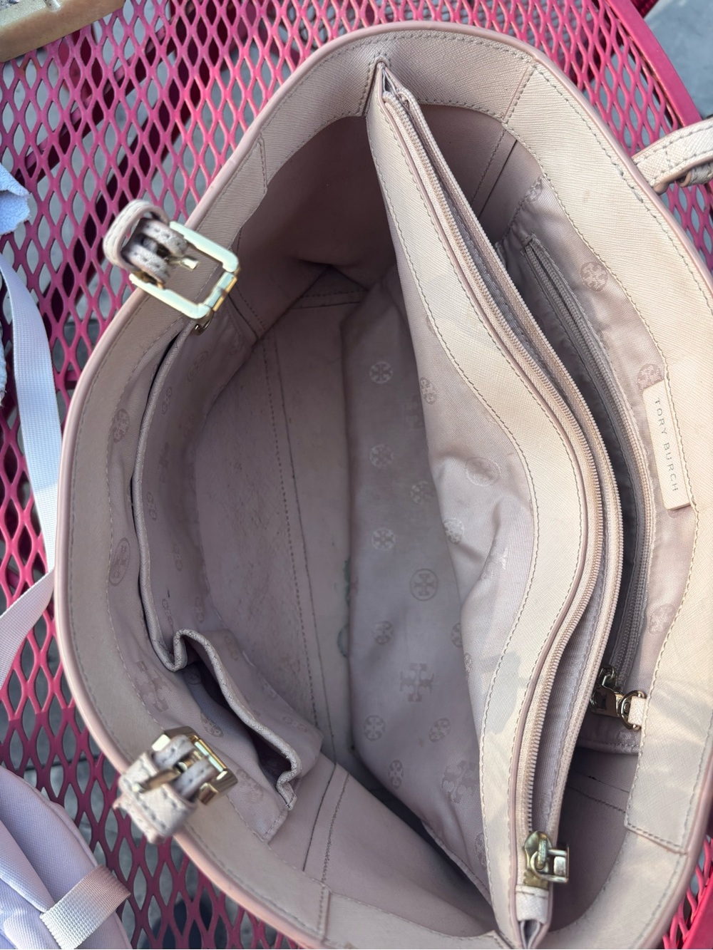 Tory Burch Pink Cream Leather Shoulder Tote- Project Bag - Picture 2 of 11